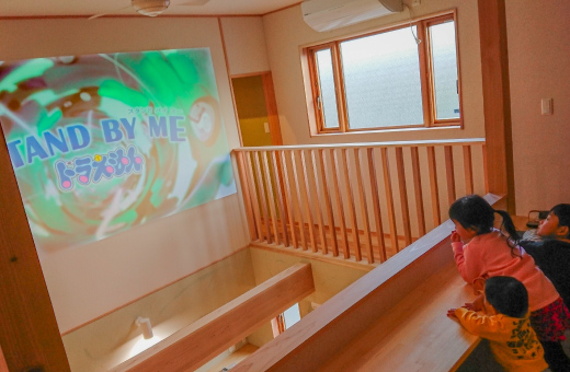 ̑̎E05
